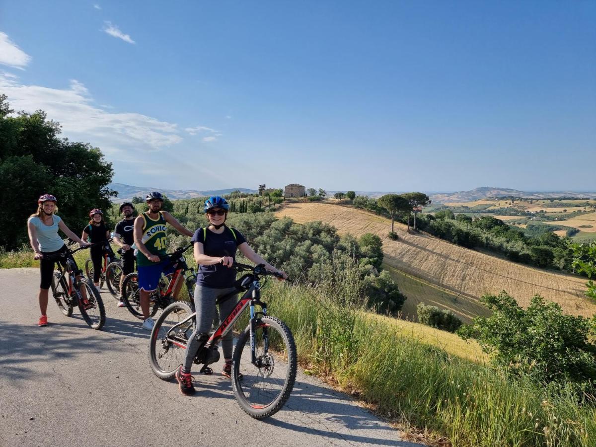 Agriturismo Essentia Dimora Rurale Larino エクステリア 写真